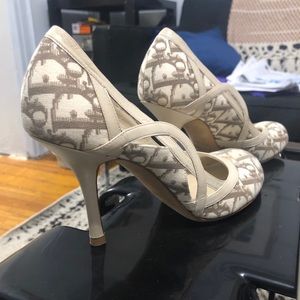 Christian Dior Heel Pumps